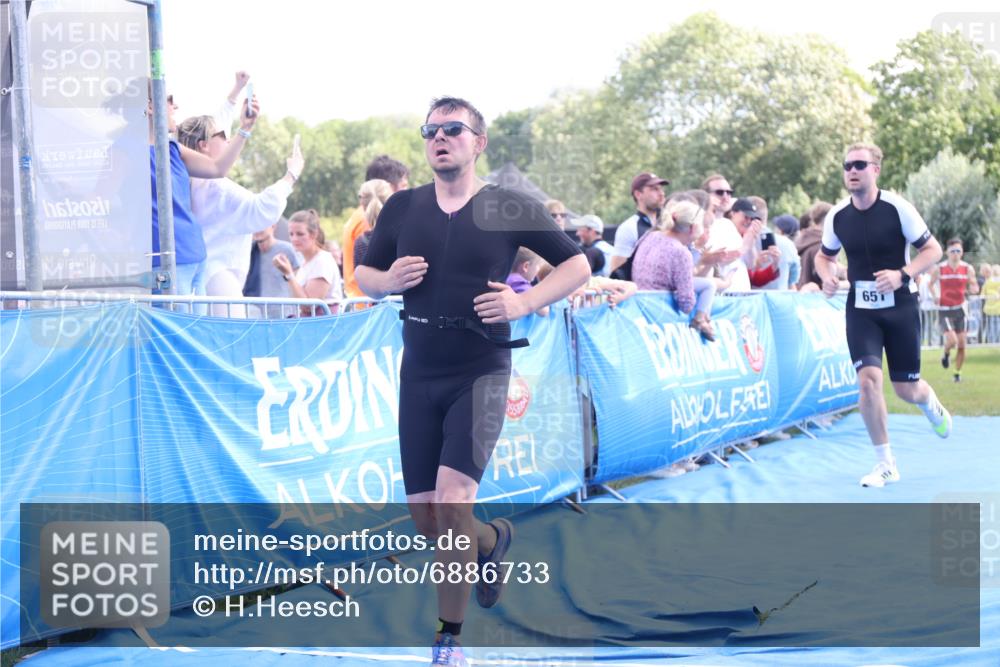 25.08.2024 - Elbe Triathlon Hamburg H.Heesch http://msf.ph/oto/6886733 25.08.2024 11:34:42 Ziel 328, 651, 706, 773, 799 meine-sportfotos.de