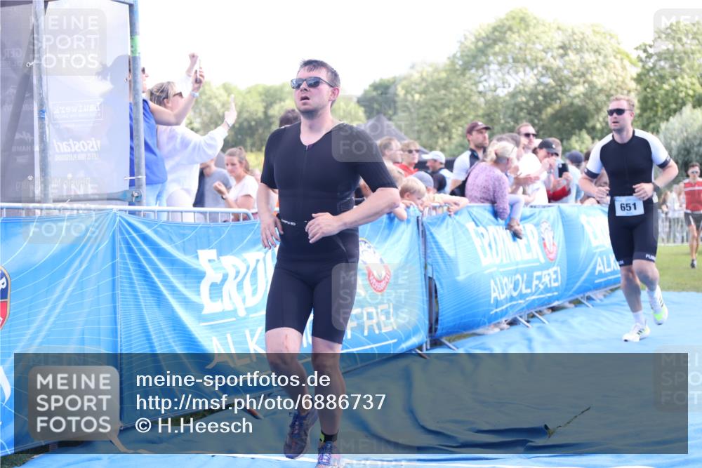 25.08.2024 - Elbe Triathlon Hamburg H.Heesch http://msf.ph/oto/6886737 25.08.2024 11:34:42 Ziel 328, 651, 706, 773, 799 meine-sportfotos.de