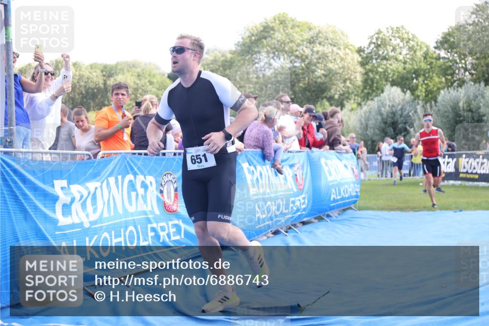 25.08.2024 - Elbe Triathlon Hamburg H.Heesch http://msf.ph/oto/6886743 25.08.2024 11:34:44 Ziel 328, 651, 706, 773 meine-sportfotos.de