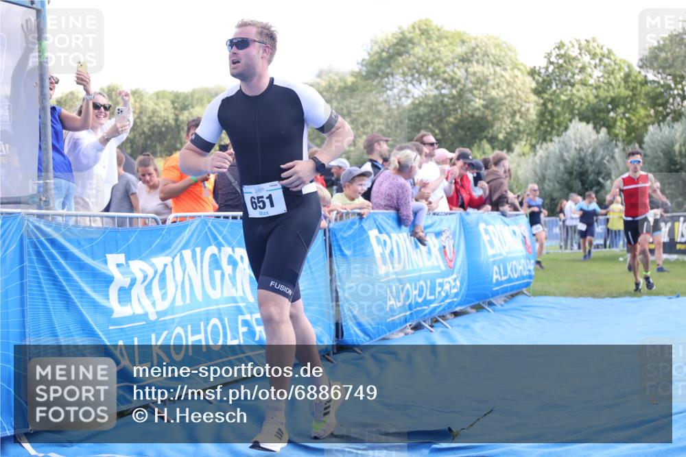 25.08.2024 - Elbe Triathlon Hamburg H.Heesch http://msf.ph/oto/6886749 25.08.2024 11:34:44 Ziel 328, 651, 706, 773 meine-sportfotos.de