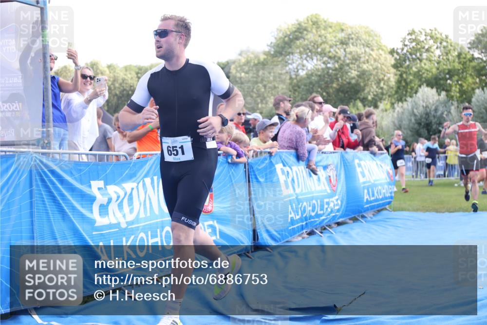 25.08.2024 - Elbe Triathlon Hamburg H.Heesch http://msf.ph/oto/6886753 25.08.2024 11:34:44 Ziel 328, 651, 706, 773 meine-sportfotos.de