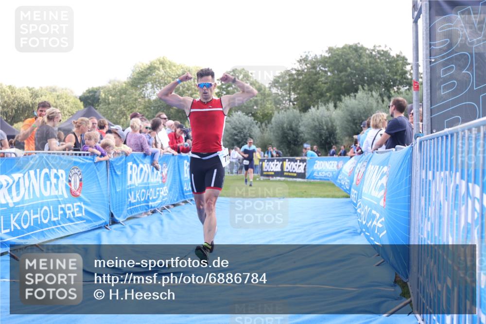 25.08.2024 - Elbe Triathlon Hamburg H.Heesch http://msf.ph/oto/6886784 25.08.2024 11:34:47 Ziel 651, 653, 706, 773 meine-sportfotos.de