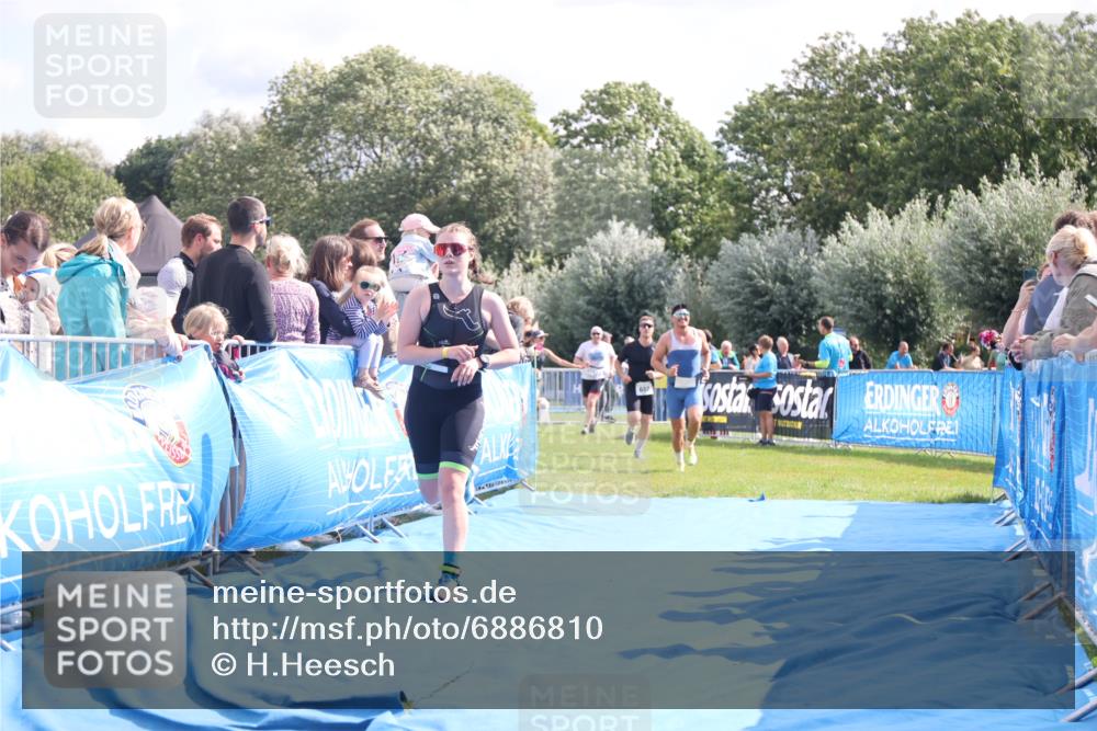 25.08.2024 - Elbe Triathlon Hamburg H.Heesch http://msf.ph/oto/6886810 25.08.2024 11:27:32 Ziel 314, 553, 561, 625, 657, 702 meine-sportfotos.de