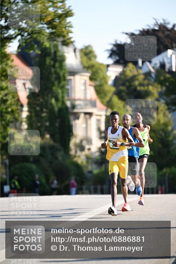 01.09.2024 - BARMER Alsterlauf Dr. Thomas Lammeyer http://msf.ph/oto/6886881 01.09.2024 09:16:22 Laufen 50, 2 meine-sportfotos.de