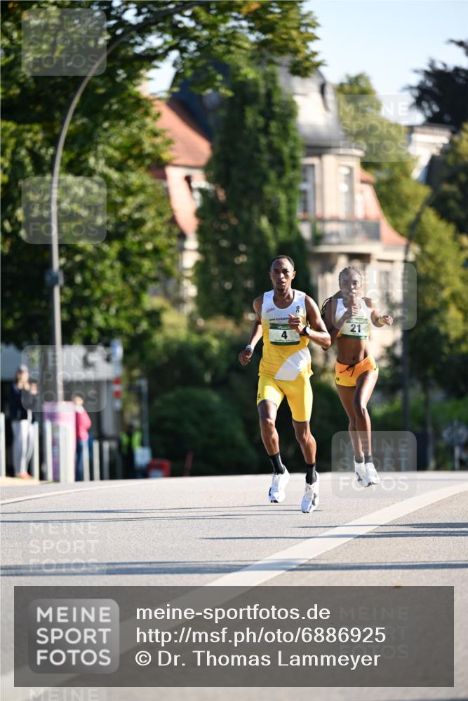 01.09.2024 - BARMER Alsterlauf Dr. Thomas Lammeyer http://msf.ph/oto/6886925 01.09.2024 09:17:19 Laufen 4, 21 meine-sportfotos.de