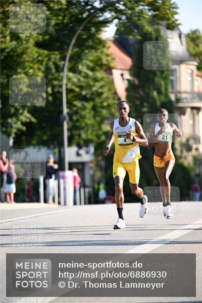 01.09.2024 - BARMER Alsterlauf Dr. Thomas Lammeyer http://msf.ph/oto/6886930 01.09.2024 09:17:19 Laufen 2, 21 meine-sportfotos.de