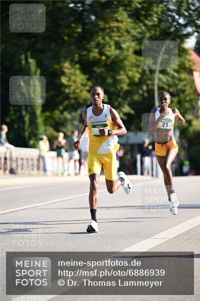 01.09.2024 - BARMER Alsterlauf Dr. Thomas Lammeyer http://msf.ph/oto/6886939 01.09.2024 09:17:21 Laufen 2, 21 meine-sportfotos.de