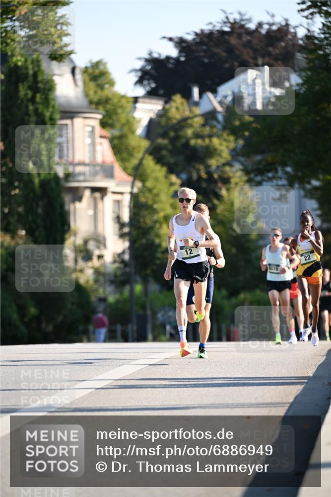 01.09.2024 - BARMER Alsterlauf Dr. Thomas Lammeyer http://msf.ph/oto/6886949 01.09.2024 09:17:37 Laufen 12, 1676, 22 meine-sportfotos.de