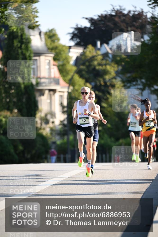 01.09.2024 - BARMER Alsterlauf Dr. Thomas Lammeyer http://msf.ph/oto/6886953 01.09.2024 09:17:37 Laufen 12, 22 meine-sportfotos.de