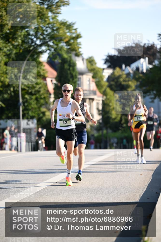 01.09.2024 - BARMER Alsterlauf Dr. Thomas Lammeyer http://msf.ph/oto/6886966 01.09.2024 09:17:39 Laufen 12, 22 meine-sportfotos.de