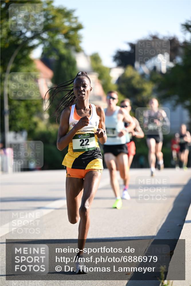 01.09.2024 - BARMER Alsterlauf Dr. Thomas Lammeyer http://msf.ph/oto/6886979 01.09.2024 09:17:41 Laufen 2, 35, 22 meine-sportfotos.de