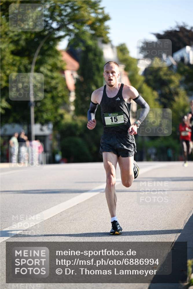 01.09.2024 - BARMER Alsterlauf Dr. Thomas Lammeyer http://msf.ph/oto/6886994 01.09.2024 09:17:44 Laufen 15 meine-sportfotos.de