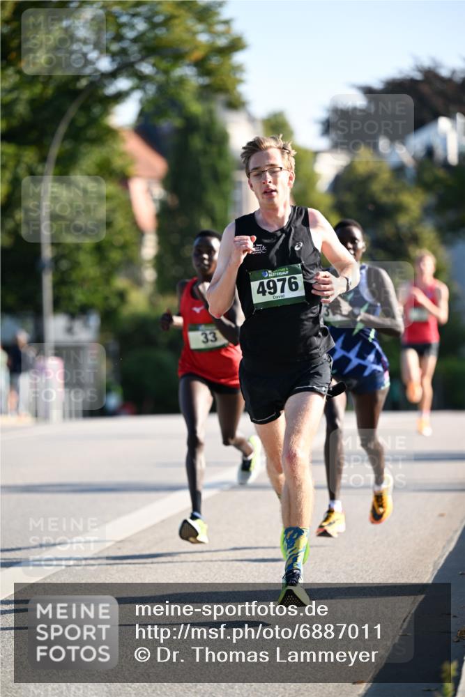 01.09.2024 - BARMER Alsterlauf Dr. Thomas Lammeyer http://msf.ph/oto/6887011 01.09.2024 09:17:48 Laufen 33, 4976 meine-sportfotos.de
