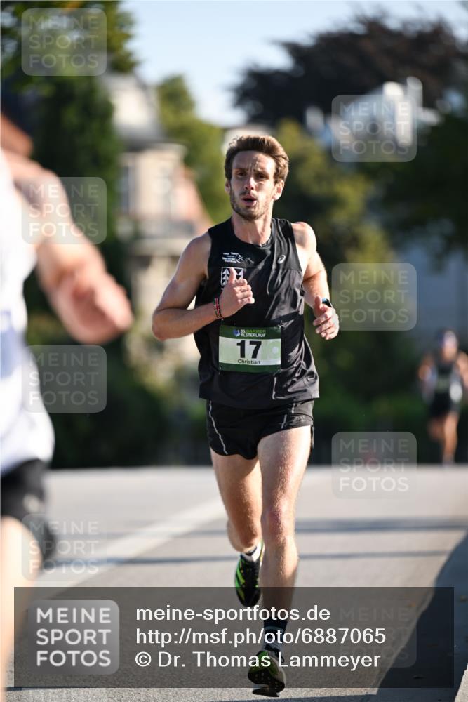 01.09.2024 - BARMER Alsterlauf Dr. Thomas Lammeyer http://msf.ph/oto/6887065 01.09.2024 09:18:13 Laufen 35, 17 meine-sportfotos.de