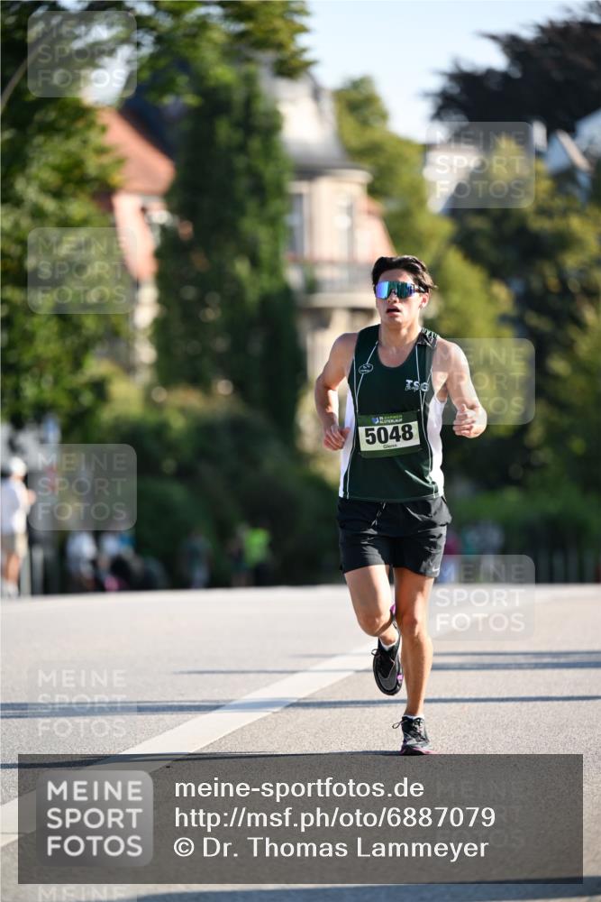 01.09.2024 - BARMER Alsterlauf Dr. Thomas Lammeyer http://msf.ph/oto/6887079 01.09.2024 09:18:19 Laufen 5048 meine-sportfotos.de