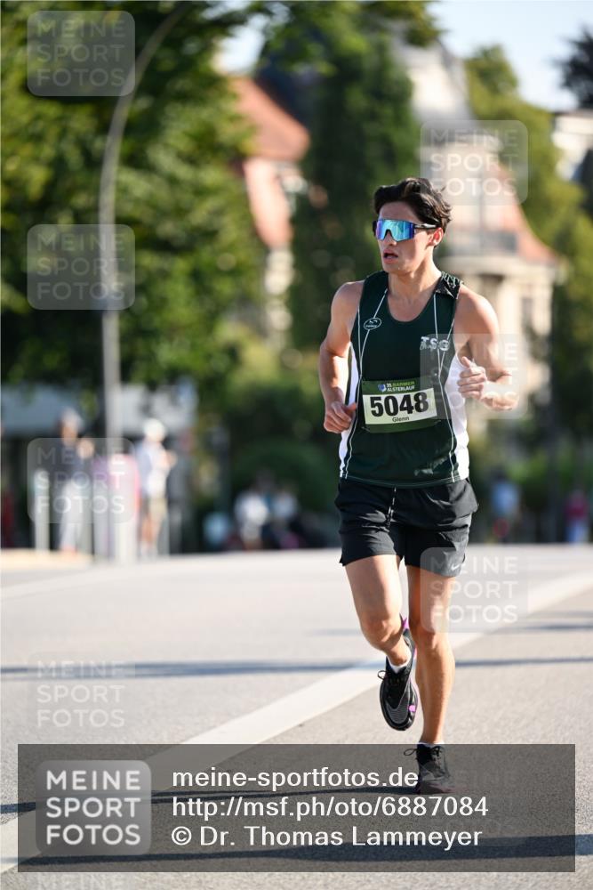 01.09.2024 - BARMER Alsterlauf Dr. Thomas Lammeyer http://msf.ph/oto/6887084 01.09.2024 09:18:20 Laufen 5048 meine-sportfotos.de