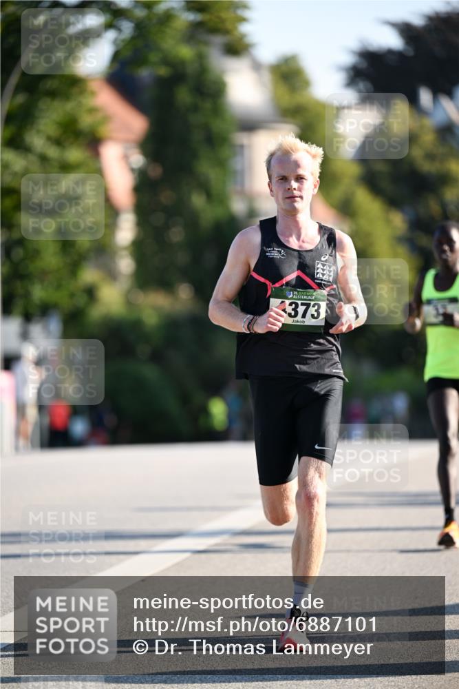 01.09.2024 - BARMER Alsterlauf Dr. Thomas Lammeyer http://msf.ph/oto/6887101 01.09.2024 09:18:23 Laufen 5, 0, 373 meine-sportfotos.de