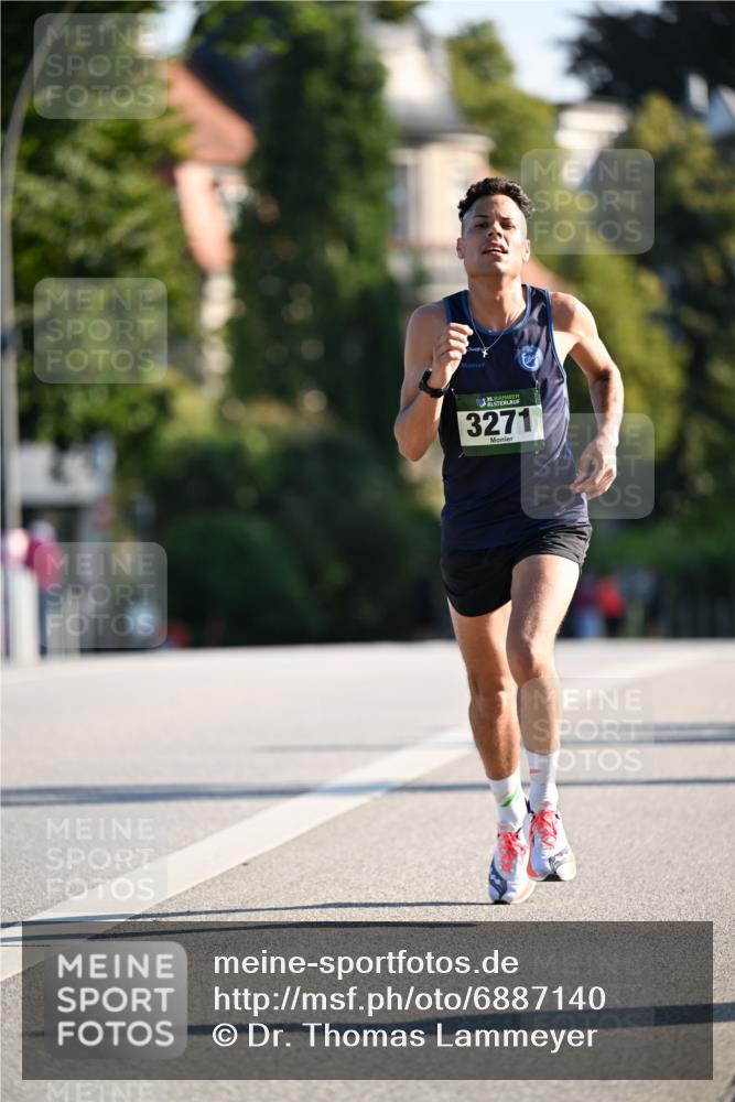 01.09.2024 - BARMER Alsterlauf Dr. Thomas Lammeyer http://msf.ph/oto/6887140 01.09.2024 09:18:35 Laufen 135, 3271 meine-sportfotos.de