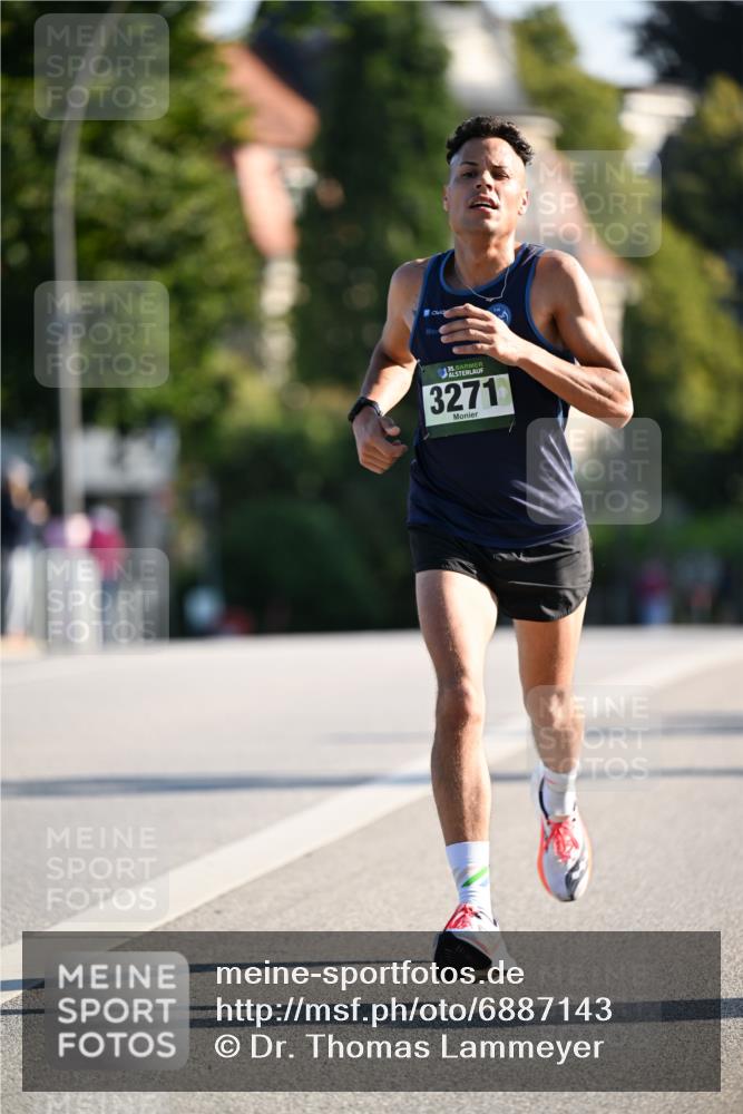 01.09.2024 - BARMER Alsterlauf Dr. Thomas Lammeyer http://msf.ph/oto/6887143 01.09.2024 09:18:35 Laufen 35, 3271 meine-sportfotos.de