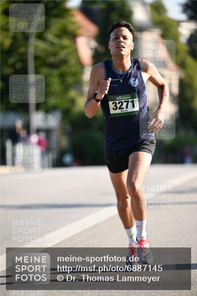 01.09.2024 - BARMER Alsterlauf Dr. Thomas Lammeyer http://msf.ph/oto/6887145 01.09.2024 09:18:35 Laufen 35, 0, 3271 meine-sportfotos.de
