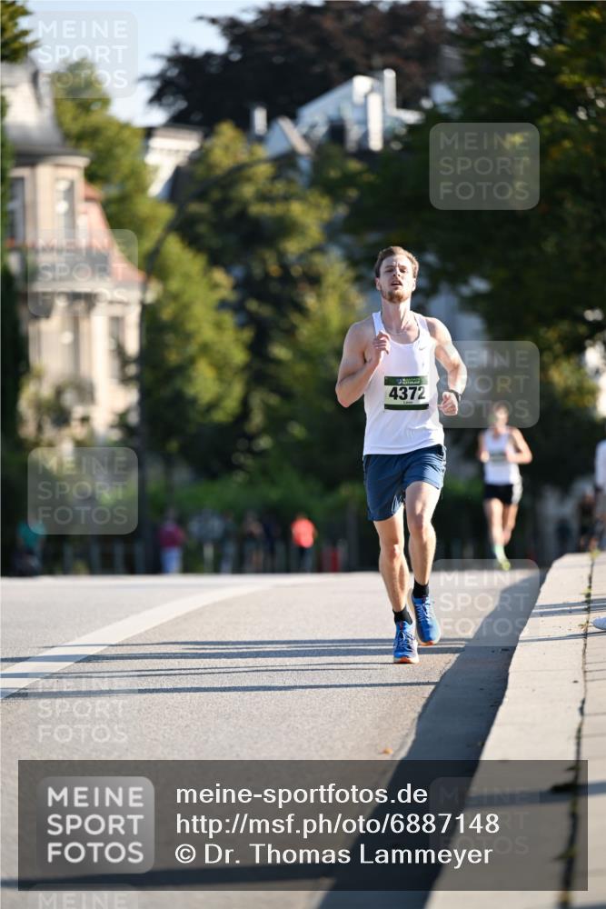 01.09.2024 - BARMER Alsterlauf Dr. Thomas Lammeyer http://msf.ph/oto/6887148 01.09.2024 09:18:39 Laufen 4372 meine-sportfotos.de