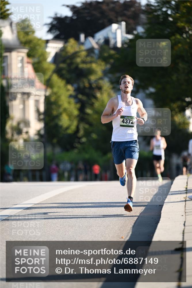 01.09.2024 - BARMER Alsterlauf Dr. Thomas Lammeyer http://msf.ph/oto/6887149 01.09.2024 09:18:39 Laufen 4372 meine-sportfotos.de