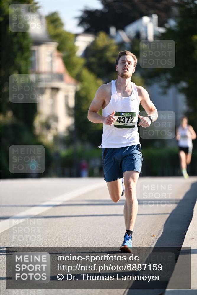 01.09.2024 - BARMER Alsterlauf Dr. Thomas Lammeyer http://msf.ph/oto/6887159 01.09.2024 09:18:40 Laufen 35, 4372 meine-sportfotos.de
