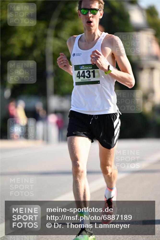 01.09.2024 - BARMER Alsterlauf Dr. Thomas Lammeyer http://msf.ph/oto/6887189 01.09.2024 09:18:49 Laufen 35, 4431 meine-sportfotos.de