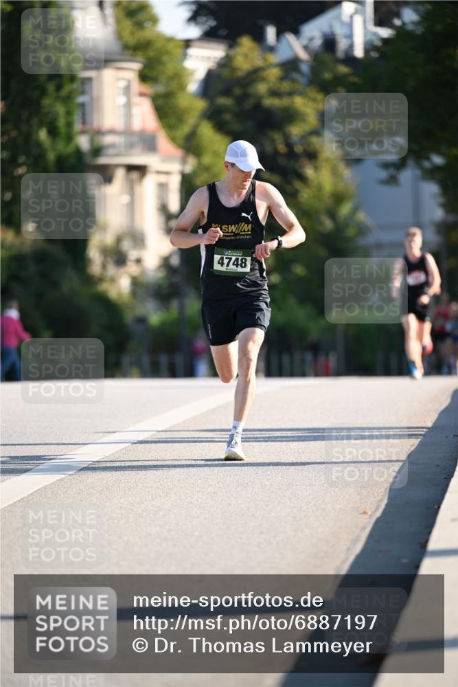 01.09.2024 - BARMER Alsterlauf Dr. Thomas Lammeyer http://msf.ph/oto/6887197 01.09.2024 09:18:56 Laufen 4748 meine-sportfotos.de