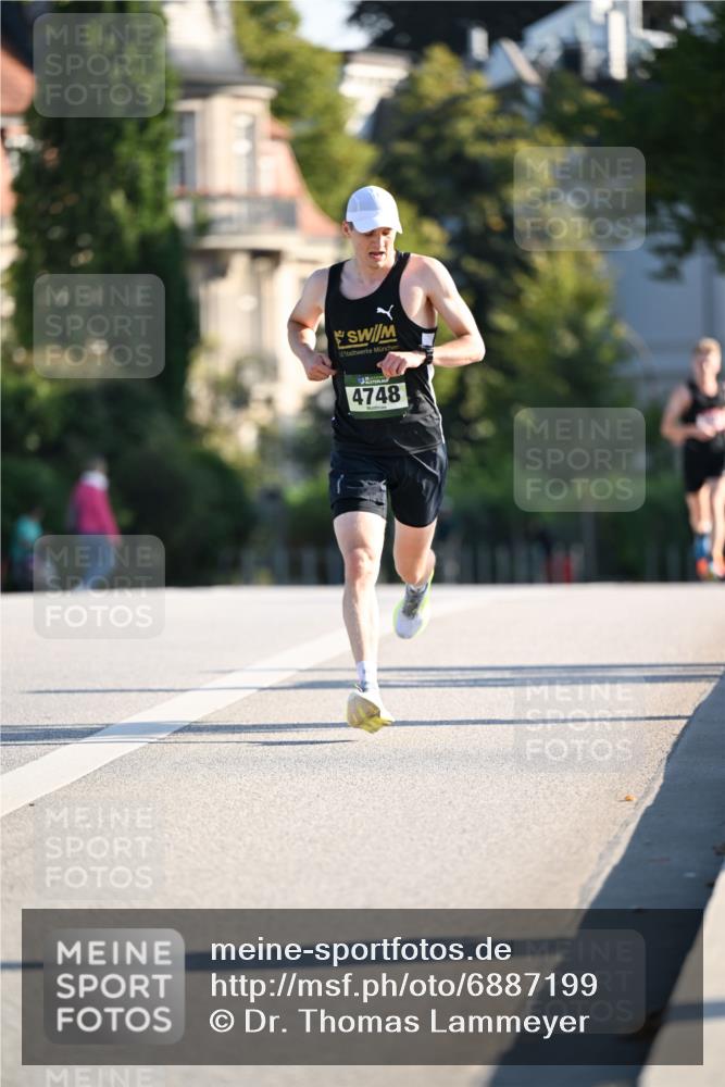01.09.2024 - BARMER Alsterlauf Dr. Thomas Lammeyer http://msf.ph/oto/6887199 01.09.2024 09:18:56 Laufen 4748 meine-sportfotos.de