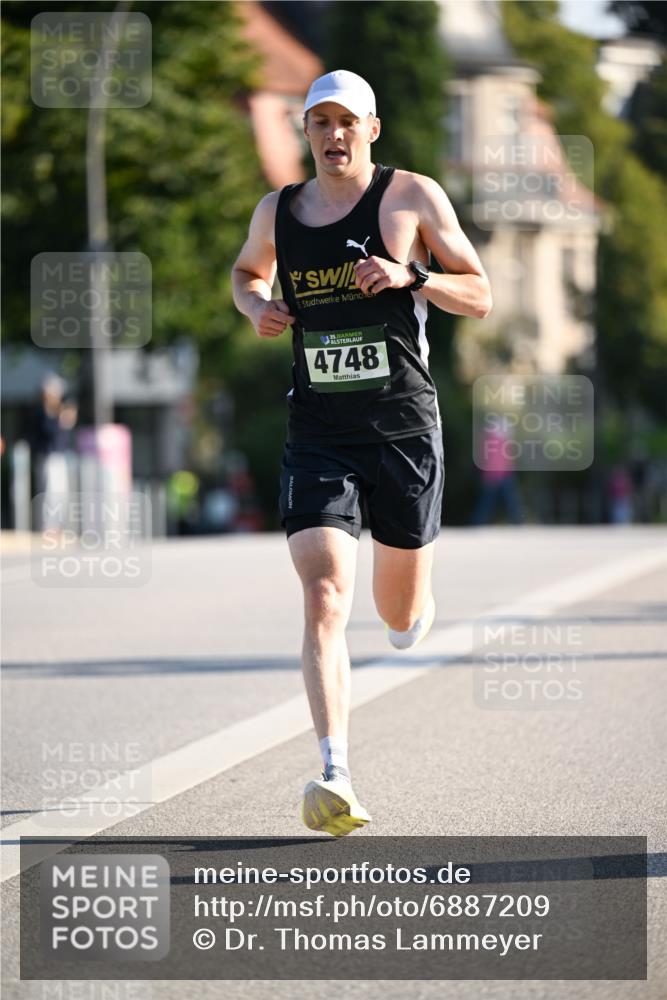 01.09.2024 - BARMER Alsterlauf Dr. Thomas Lammeyer http://msf.ph/oto/6887209 01.09.2024 09:18:58 Laufen 35, 4748 meine-sportfotos.de