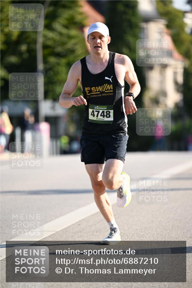 01.09.2024 - BARMER Alsterlauf Dr. Thomas Lammeyer http://msf.ph/oto/6887210 01.09.2024 09:18:58 Laufen 35, 4748 meine-sportfotos.de