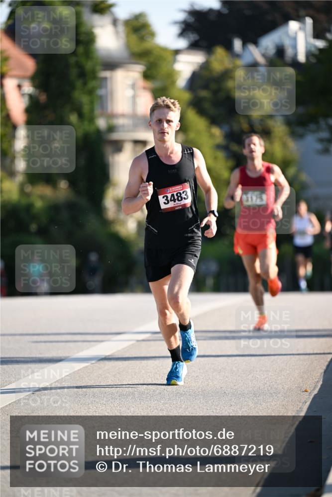 01.09.2024 - BARMER Alsterlauf Dr. Thomas Lammeyer http://msf.ph/oto/6887219 01.09.2024 09:19:02 Laufen 35, 3483, 3175 meine-sportfotos.de