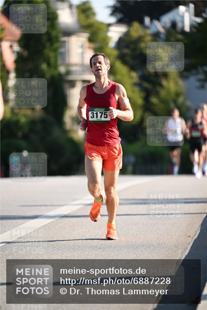 01.09.2024 - BARMER Alsterlauf Dr. Thomas Lammeyer http://msf.ph/oto/6887228 01.09.2024 09:19:04 Laufen 5, 3175 meine-sportfotos.de
