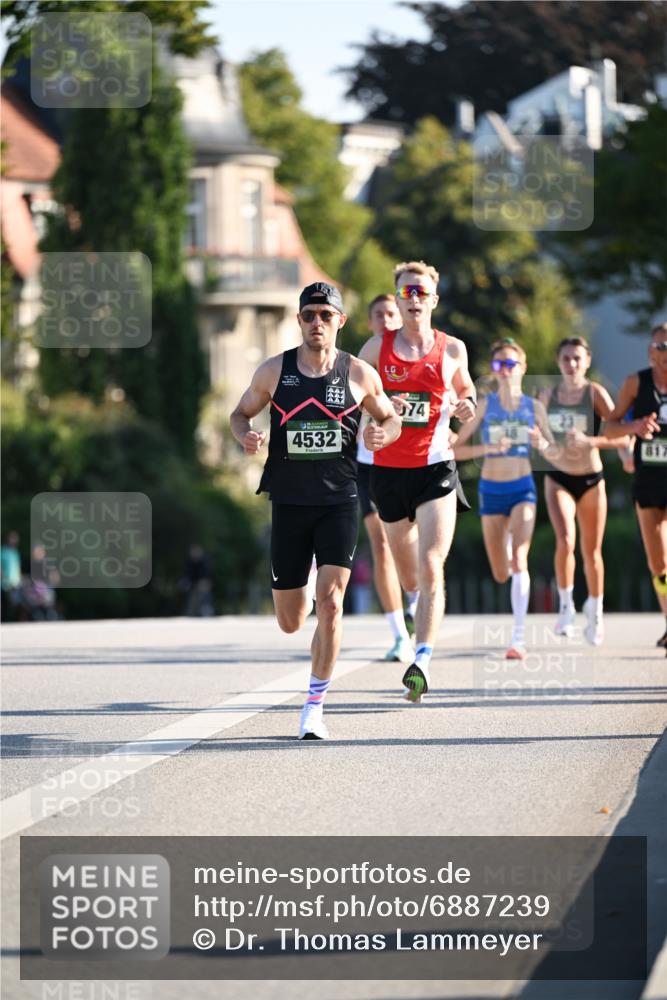 01.09.2024 - BARMER Alsterlauf Dr. Thomas Lammeyer http://msf.ph/oto/6887239 01.09.2024 09:19:08 Laufen 4532, 074 meine-sportfotos.de