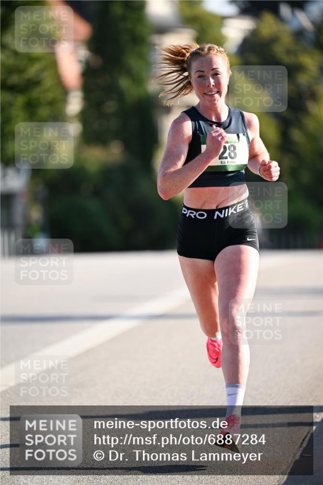 01.09.2024 - BARMER Alsterlauf Dr. Thomas Lammeyer http://msf.ph/oto/6887284 01.09.2024 09:19:21 Laufen 28 meine-sportfotos.de