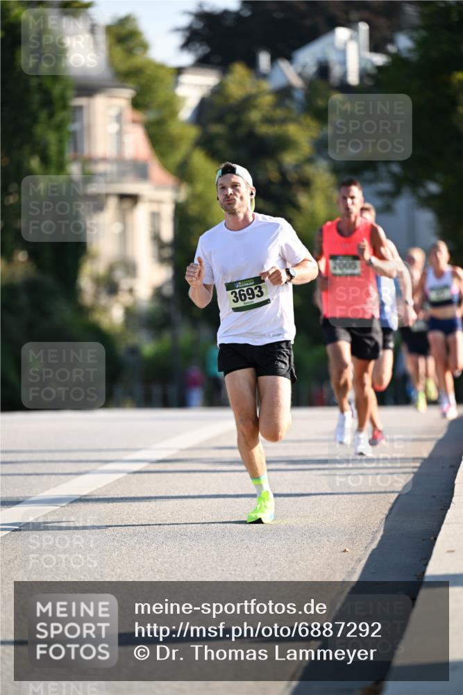 01.09.2024 - BARMER Alsterlauf Dr. Thomas Lammeyer http://msf.ph/oto/6887292 01.09.2024 09:19:28 Laufen 3693, 2005 meine-sportfotos.de