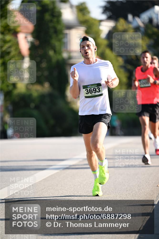 01.09.2024 - BARMER Alsterlauf Dr. Thomas Lammeyer http://msf.ph/oto/6887298 01.09.2024 09:19:29 Laufen 35, 3693 meine-sportfotos.de