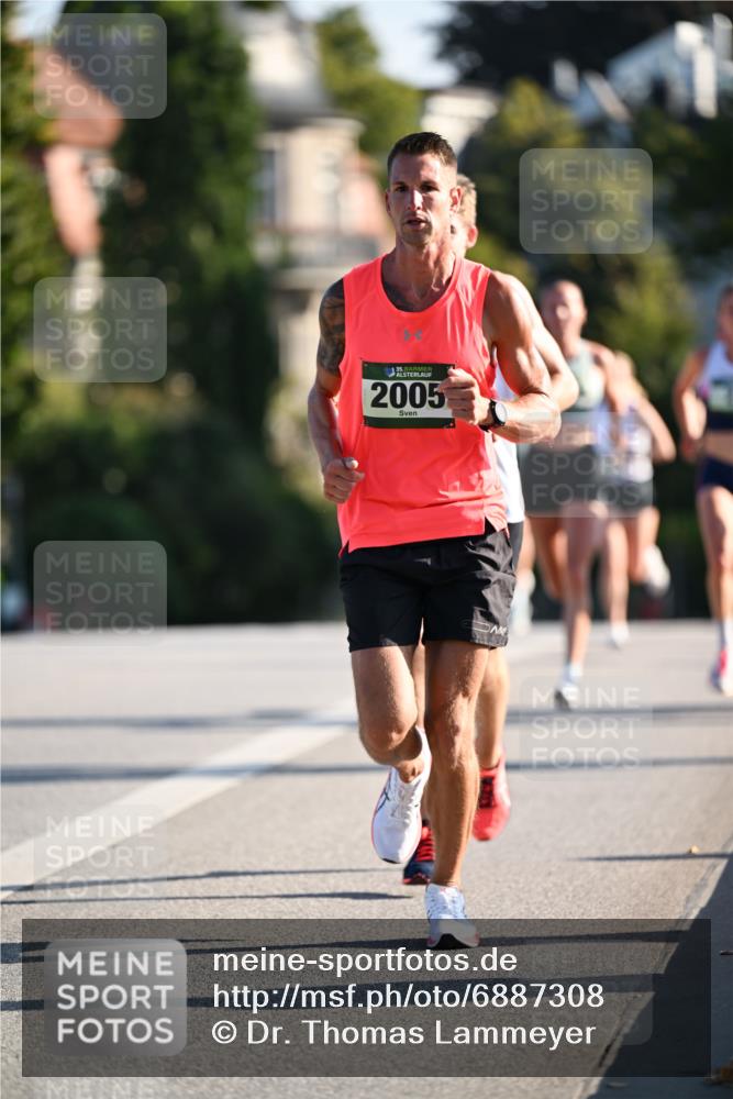 01.09.2024 - BARMER Alsterlauf Dr. Thomas Lammeyer http://msf.ph/oto/6887308 01.09.2024 09:19:30 Laufen 35, 2005 meine-sportfotos.de