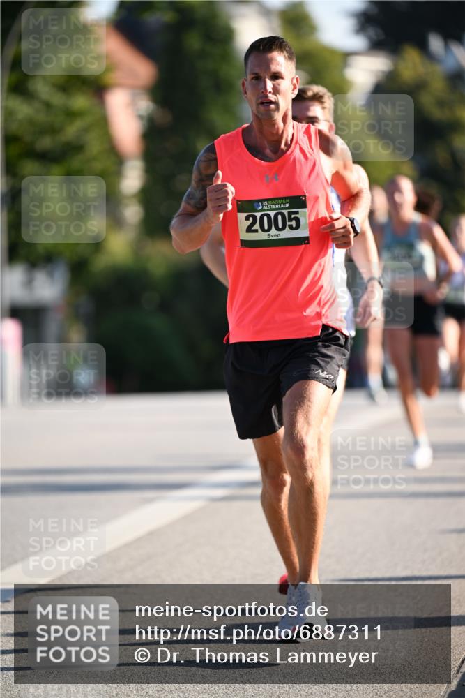 01.09.2024 - BARMER Alsterlauf Dr. Thomas Lammeyer http://msf.ph/oto/6887311 01.09.2024 09:19:31 Laufen 35, 2005 meine-sportfotos.de