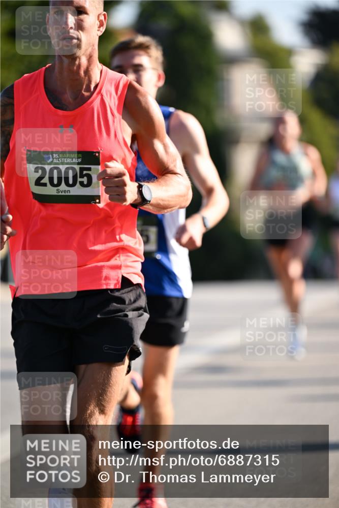 01.09.2024 - BARMER Alsterlauf Dr. Thomas Lammeyer http://msf.ph/oto/6887315 01.09.2024 09:19:32 Laufen 35, 2005 meine-sportfotos.de