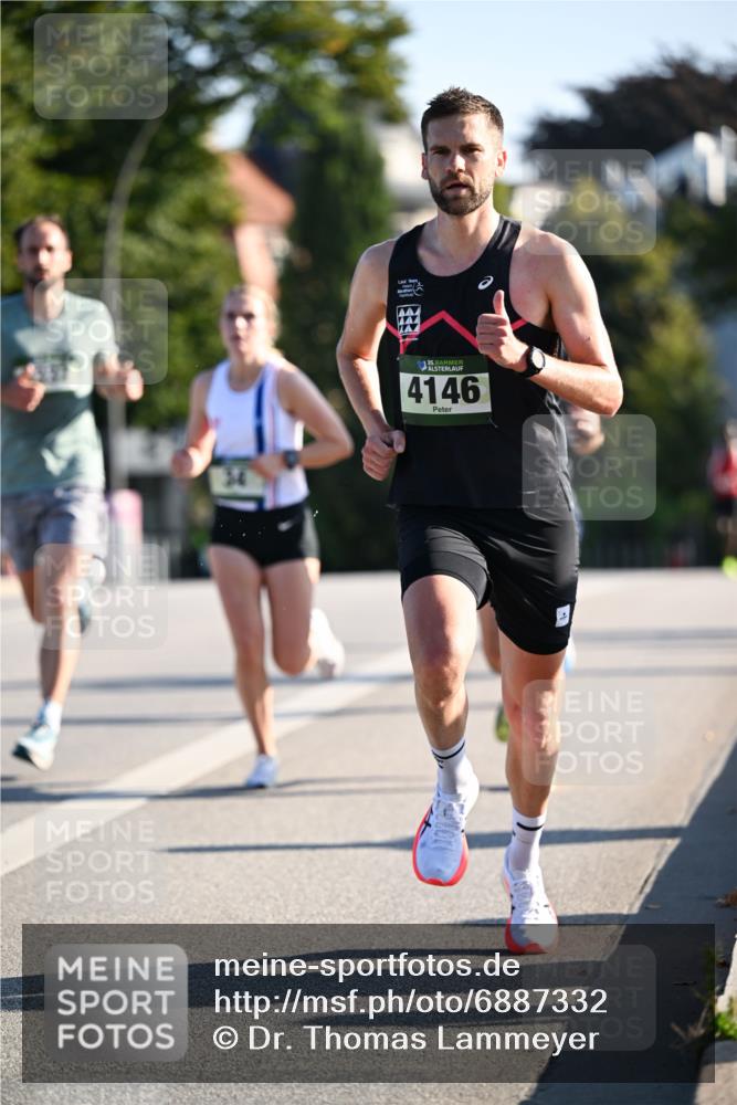 01.09.2024 - BARMER Alsterlauf Dr. Thomas Lammeyer http://msf.ph/oto/6887332 01.09.2024 09:19:35 Laufen 34, 35, 4146 meine-sportfotos.de