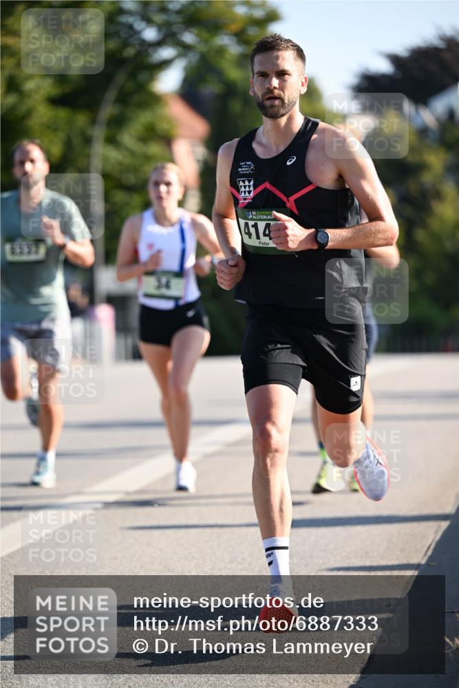 01.09.2024 - BARMER Alsterlauf Dr. Thomas Lammeyer http://msf.ph/oto/6887333 01.09.2024 09:19:35 Laufen 34, 35, 414 meine-sportfotos.de