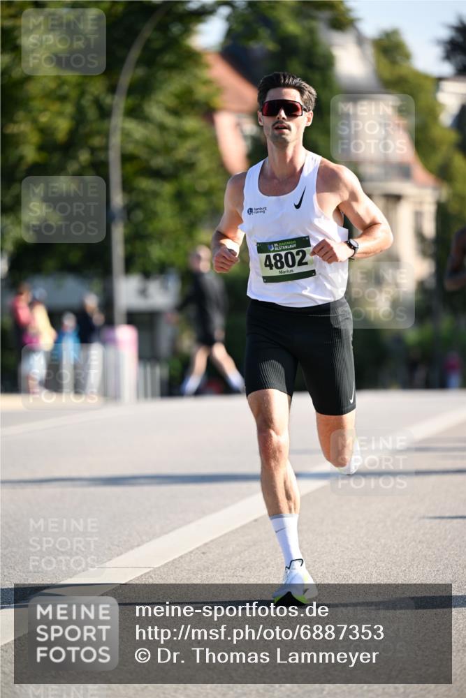 01.09.2024 - BARMER Alsterlauf Dr. Thomas Lammeyer http://msf.ph/oto/6887353 01.09.2024 09:19:41 Laufen 35, 4802 meine-sportfotos.de