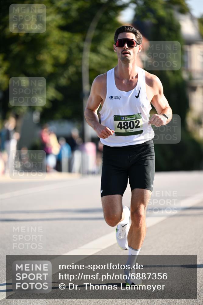 01.09.2024 - BARMER Alsterlauf Dr. Thomas Lammeyer http://msf.ph/oto/6887356 01.09.2024 09:19:42 Laufen 35, 4802 meine-sportfotos.de