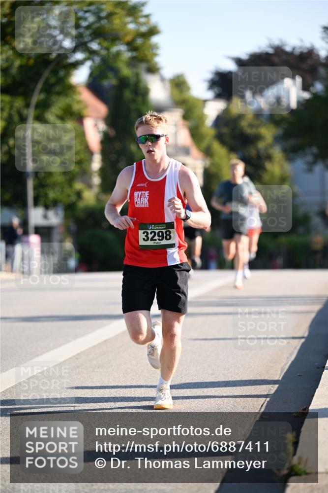 01.09.2024 - BARMER Alsterlauf Dr. Thomas Lammeyer http://msf.ph/oto/6887411 01.09.2024 09:20:03 Laufen 35, 3298 meine-sportfotos.de