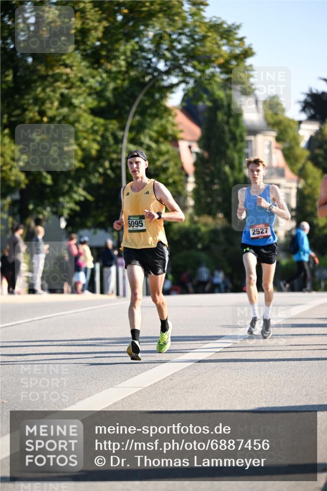 01.09.2024 - BARMER Alsterlauf Dr. Thomas Lammeyer http://msf.ph/oto/6887456 01.09.2024 09:20:18 Laufen 5095, 2527 meine-sportfotos.de
