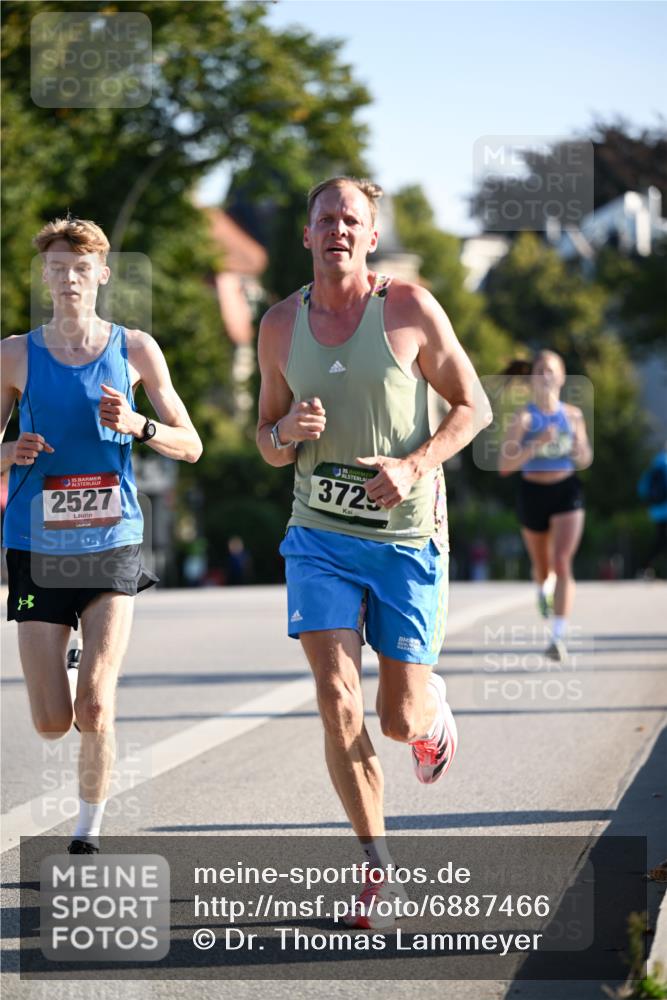 01.09.2024 - BARMER Alsterlauf Dr. Thomas Lammeyer http://msf.ph/oto/6887466 01.09.2024 09:20:19 Laufen 8, 135, 2527, 3725 meine-sportfotos.de