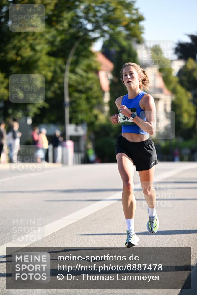 01.09.2024 - BARMER Alsterlauf Dr. Thomas Lammeyer http://msf.ph/oto/6887478 01.09.2024 09:20:22 Laufen 30 meine-sportfotos.de