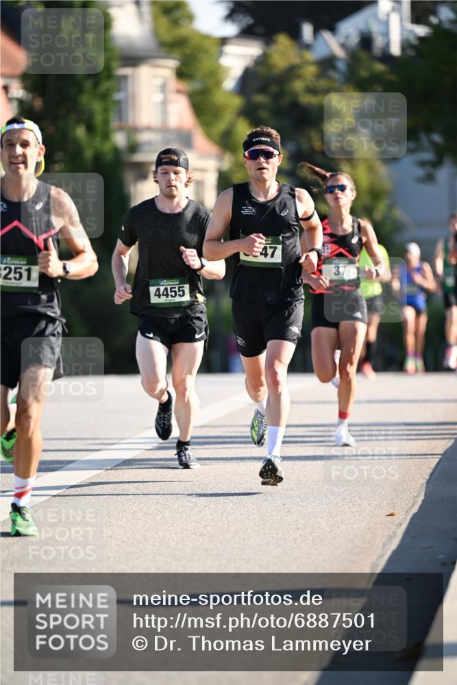 01.09.2024 - BARMER Alsterlauf Dr. Thomas Lammeyer http://msf.ph/oto/6887501 01.09.2024 09:20:33 Laufen 251, 4455, 47 meine-sportfotos.de